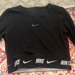 Long sleeve Nike crop workout shirt